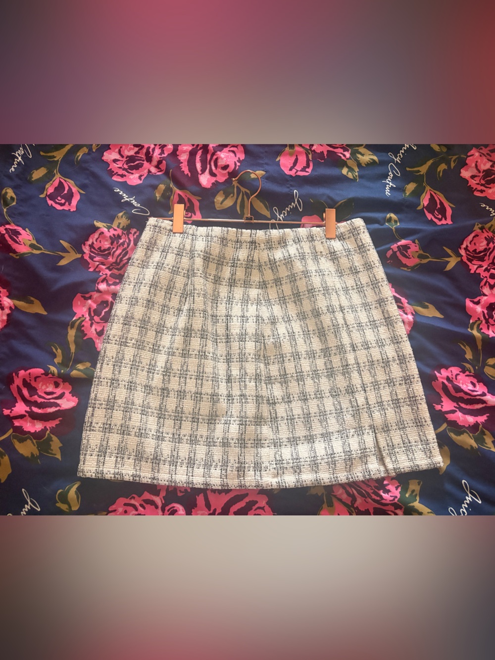 Francesca's Collections Ivory and Black Tweed Pencil Skirt